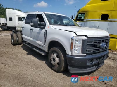 Czwarte zdjęcie samochodu z boku: 2024 FORD F350 SUPER DUTY SUPER DUTY VIN:1FT8W3DTXREC06692 - miniatura