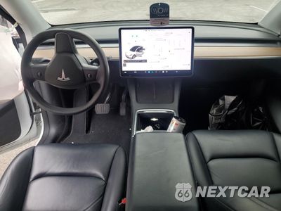 Zdjęcie 8 z 12 samochodu: 2021 TESLA MODEL Y VIN:5YJYGDEE2MF229524 - miniatura