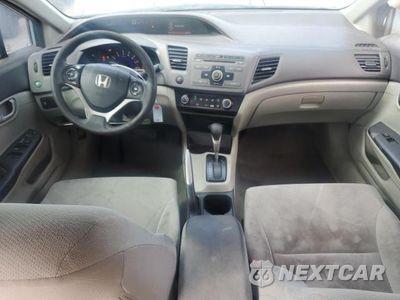 Zdjęcie 8 z 12 samochodu: 2012 HONDA CIVIC LX VIN:19XFB2F54CE023456 - miniatura