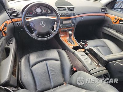 Zdjęcie 8 z 12 samochodu: 2003 MERCEDES-BENZ E 320 VIN:WDBUF65J23A153853 - miniatura