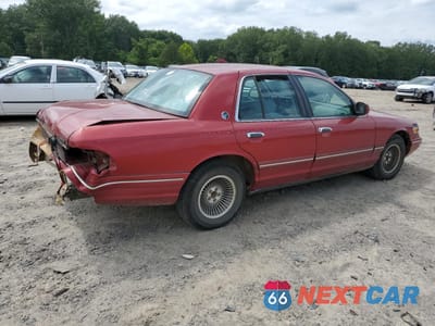 Trzecie zdjęcie samochodu z tyłu: 1996 MERCURY GRAND MARQUIS GS VIN:2MELM74W8TX680162 - miniatura