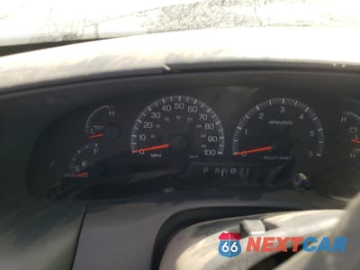 Zdjęcie 9 z 14 samochodu: 2000 FORD EXPEDITION XLT VIN:1FMRU15L6YLB56943 - miniatura