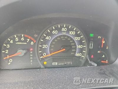 Zdjęcie 9 z 13 samochodu: 2006 HONDA ODYSSEY TOURING VIN:5FNRL38836B020585 - miniatura