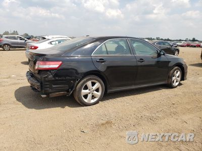 Trzecie zdjęcie samochodu z tyłu: 2011 TOYOTA CAMRY BASE VIN:4T1BF3EK9BU231988 - miniatura