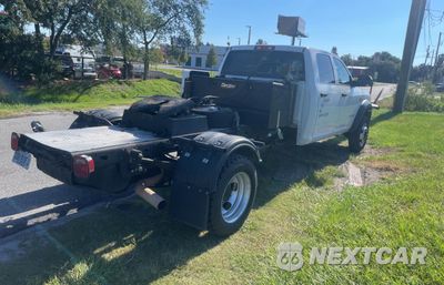 Czwarte zdjęcie samochodu z boku: 2021 RAM 5500 VIN:3C7WRMFL7MG512884 - miniatura