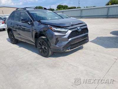 Czwarte zdjęcie samochodu z boku: 2024 TOYOTA RAV4 XSE VIN:4T3E6RFV9RU170989 - miniatura
