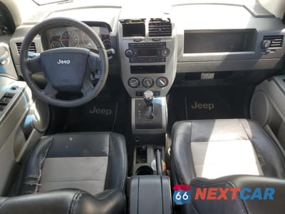 Zdjęcie 8 z 13 samochodu: 2007 JEEP COMPASS LIMITED VIN:1J8FT57W77D145590 - miniatura