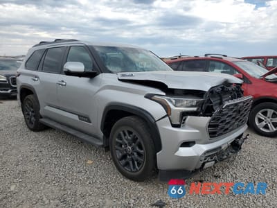 Czwarte zdjęcie samochodu z boku: 2024 TOYOTA SEQUOIA SR5 VIN:7SVAAABA4RX039360 - miniatura