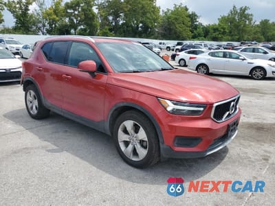 Czwarte zdjęcie samochodu z boku: 2020 VOLVO XC40 T5 MOMENTUM VIN:YV4162UK0L2319270 - miniatura