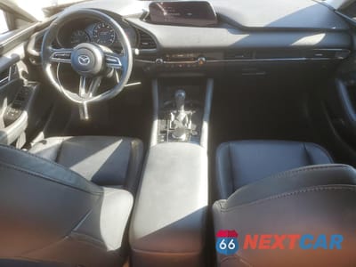 Zdjęcie 8 z 15 samochodu: 2020 MAZDA 3 PREMIUM VIN:3MZBPAEM9LM116852 - miniatura