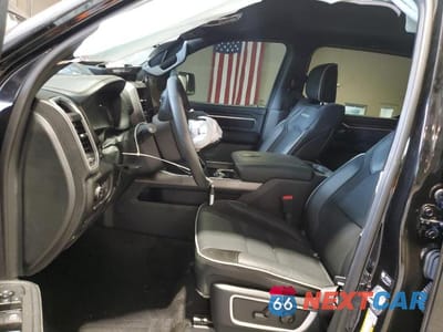 Zdjęcie 7 z 12 samochodu: 2025 RAM 1500 VIN:1C6SRFJP7SN749033 - miniatura
