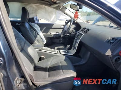 Zdjęcie 7 z 13 samochodu: 2011 VOLVO S40 T5 VIN:YV1672MS2B2537919 - miniatura