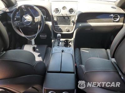 Zdjęcie 8 z 14 samochodu: 2017 BENTLEY BENTAYGA VIN:SJAAC2ZV4HC015747 - miniatura