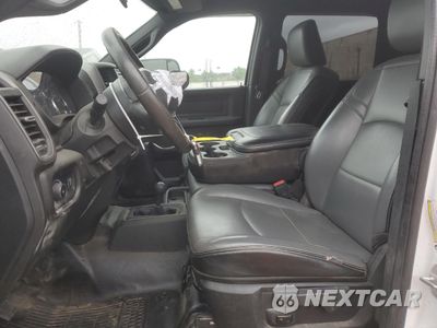 Zdjęcie 7 z 13 samochodu: 2022 RAM 2500 TRADESMAN VIN:3C6UR5HJ7NG202734 - miniatura