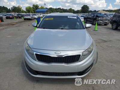 Piąte zdjęcie samochodu w środku: 2013 KIA OPTIMA LX VIN:5XXGM4A73DG240878 - miniatura