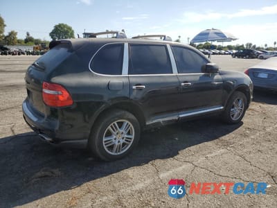 Trzecie zdjęcie samochodu z tyłu: 2010 PORSCHE CAYENNE VIN:WP1AA2AP7ALA12315 - miniatura