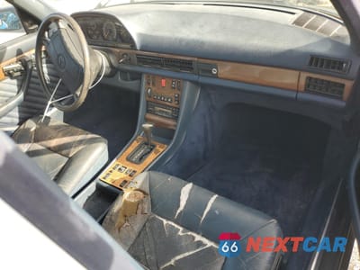 Zdjęcie 8 z 14 samochodu: 1989 MERCEDES-BENZ 300 SEL VIN:WDBCA25D4KA491847 - miniatura