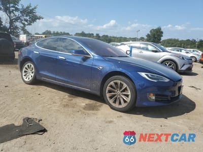 Czwarte zdjęcie samochodu z boku: 2018 TESLA MODEL S VIN:5YJSA1E27JF296885 - miniatura