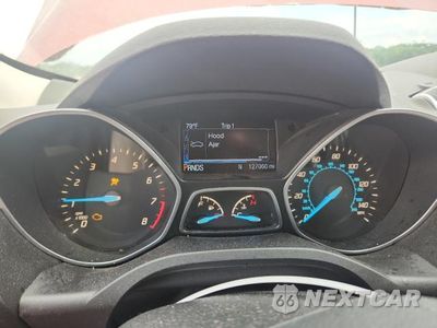Zdjęcie 9 z 12 samochodu: 2016 FORD ESCAPE SE VIN:1FMCU0GXXGUC34696 - miniatura