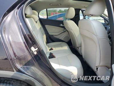 Zdjęcie 11 z 13 samochodu: 2015 MERCEDES-BENZ GLA 250 4MATIC VIN:WDCTG4GB4FJ176909 - miniatura