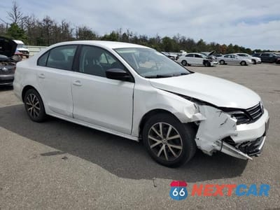 Czwarte zdjęcie samochodu z boku: 2019 VOLKSWAGEN JETTA SE VIN:3VWD67AJ7GM412937 - miniatura