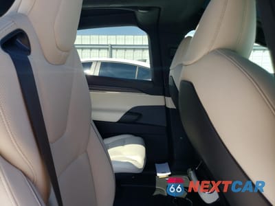 Zdjęcie 11 z 13 samochodu: 2022 TESLA MODEL X VIN:7SAXCBE60NF334071 - miniatura