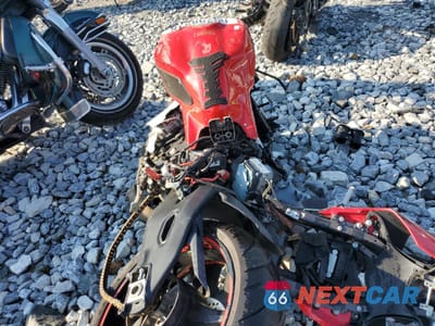 Zdjęcie 6 z 8 samochodu: 2006 SUZUKI GSX-R600 K6 VIN:JS1GN7DA462100847 - miniatura