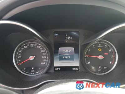 Zdjęcie 9 z 12 samochodu: 2015 MERCEDES-BENZ C 300 4MATIC VIN:55SWF4KB5FU082475 - miniatura