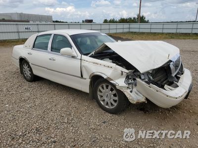 Czwarte zdjęcie samochodu z boku: 2007 LINCOLN TOWN CAR SIGNATURE VIN:1LNHM81W27Y623751 - miniatura