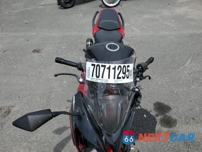 Piąte zdjęcie samochodu w środku: 2016 KAWASAKI ZX1000 M VIN:JKAZXCM17GA009140 - miniatura