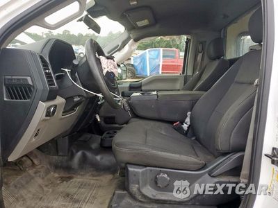 Zdjęcie 7 z 13 samochodu: 2019 FORD F150 VIN:1FTMF1C58KKE18794 - miniatura