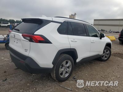 Trzecie zdjęcie samochodu z tyłu: 2025 TOYOTA RAV4 XLE VIN:2T3P1RFV1SW551832 - miniatura