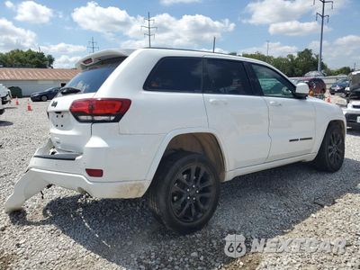Trzecie zdjęcie samochodu z tyłu: 2020 JEEP GRAND CHEROKEE LAREDO VIN:1C4RJFAG7LC267335 - miniatura