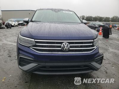 Piąte zdjęcie samochodu w środku: 2024 VOLKSWAGEN TIGUAN WOLFSBURG VIN:3VV6B7AX0RM223739 - miniatura