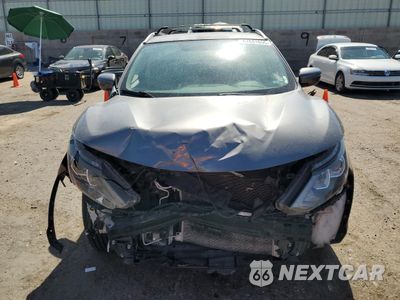 Piąte zdjęcie samochodu w środku: 2017 NISSAN ROGUE SPORT S VIN:JN1BJ1CR4HW102015 - miniatura