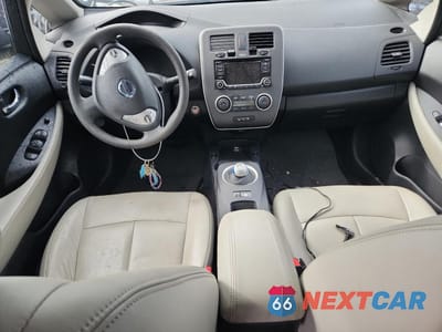 Zdjęcie 8 z 12 samochodu: 2016 NISSAN LEAF S VIN:1N4AZ0CP0GC303667 - miniatura