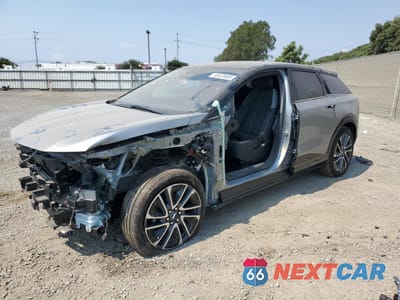 2025 CADILLAC OPTIQ SPORT 3GYK3EMR4SS146168 - główne zdjęcie licytacji z USA - miniatura