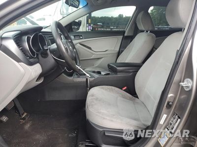 Zdjęcie 7 z 13 samochodu: 2015 KIA OPTIMA LX VIN:5XXGM4A79FG361126 - miniatura