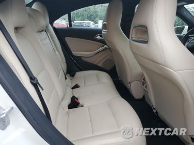 Zdjęcie 10 z 14 samochodu: 2018 MERCEDES-BENZ CLA 250 4MATIC VIN:WDDSJ4GB2JN509201 - miniatura