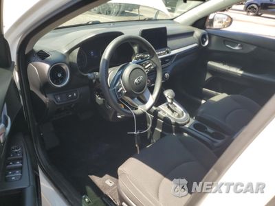 Zdjęcie 8 z 13 samochodu: 2020 KIA FORTE FE VIN:3KPF24AD2LE192207 - miniatura