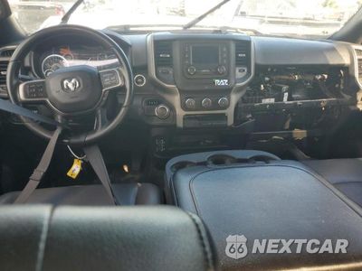 Zdjęcie 8 z 14 samochodu: 2022 RAM 2500 TRADESMAN VIN:3C6UR4CJ6NG270590 - miniatura