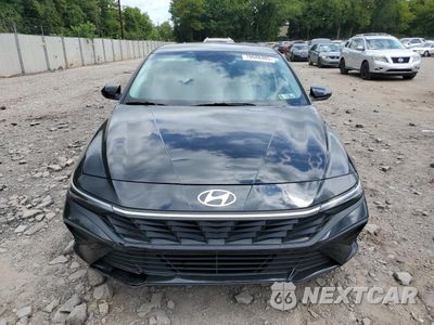 Piąte zdjęcie samochodu w środku: 2024 HYUNDAI ELANTRA SEL VIN:KMHLM4DGXRU715126 - miniatura