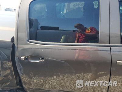 Zdjęcie 11 z 15 samochodu: 2015 CHEVROLET SILVERADO C1500 LT VIN:3GCPCREC9FG324596 - miniatura