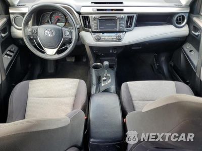 Zdjęcie 8 z 13 samochodu: 2015 TOYOTA RAV4 XLE VIN:JTMRFREVXFD167305 - miniatura