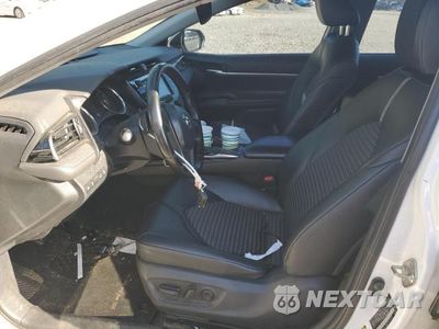 Zdjęcie 7 z 12 samochodu: 2019 TOYOTA CAMRY L VIN:4T1B11HK3KU265360 - miniatura
