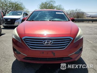 Piąte zdjęcie samochodu w środku: 2017 HYUNDAI SONATA SE VIN:5NPE24AF4HH518833 - miniatura