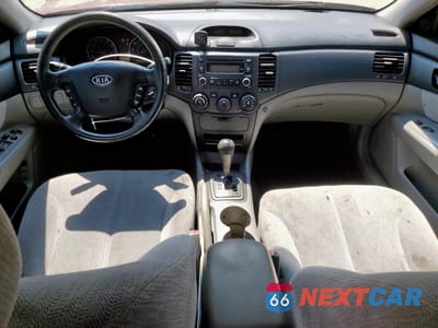 Zdjęcie 8 z 14 samochodu: 2008 KIA OPTIMA LX VIN:KNAGE123385204624 - miniatura