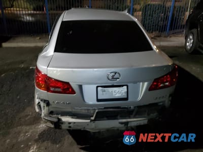 Zdjęcie 6 z 12 samochodu: 2006 LEXUS IS 350 VIN:JTHBE262665004420 - miniatura
