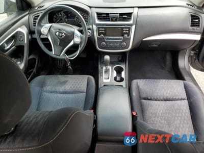 Zdjęcie 8 z 12 samochodu: 2017 NISSAN ALTIMA 2.5 VIN:1N4AL3AP8HN357312 - miniatura
