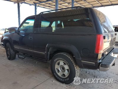 Drugie zdjęcie samochodu z przodu: 1999 CHEVROLET TAHOE K1500 VIN:3GNEK18R2XG186940 - miniatura